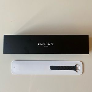 Apple Watch ⌚️ Nike+Series 3 Black Band&Box